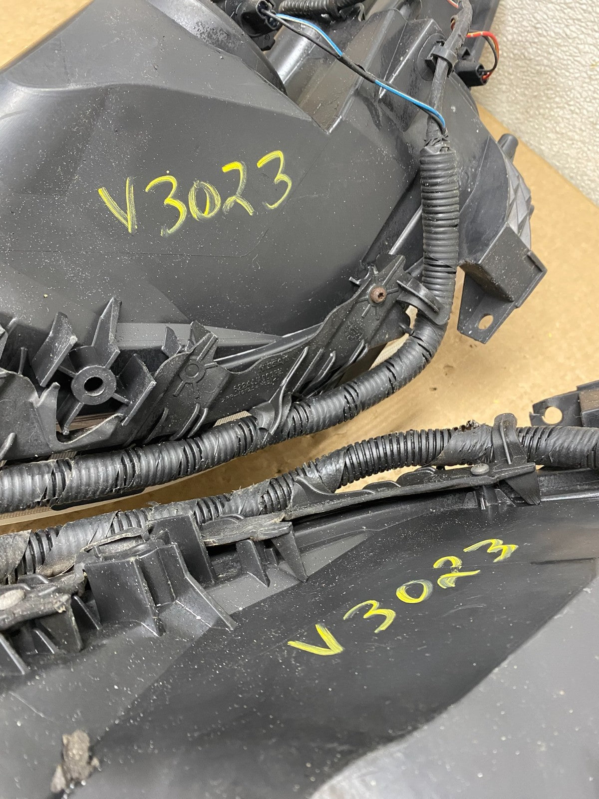 Sedan 2010 2011 2012 Nissan Altima Headlights Halogen Left+Right Side V3023 DW17