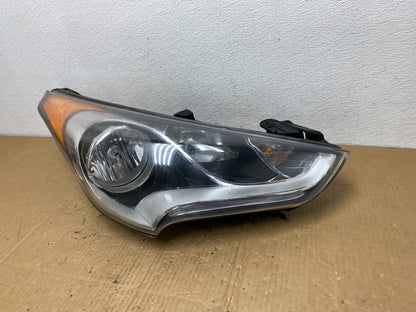 2012 - 2017 Hyundai Veloster Right Passenger RH Halogen Headlight AD2473 DW1