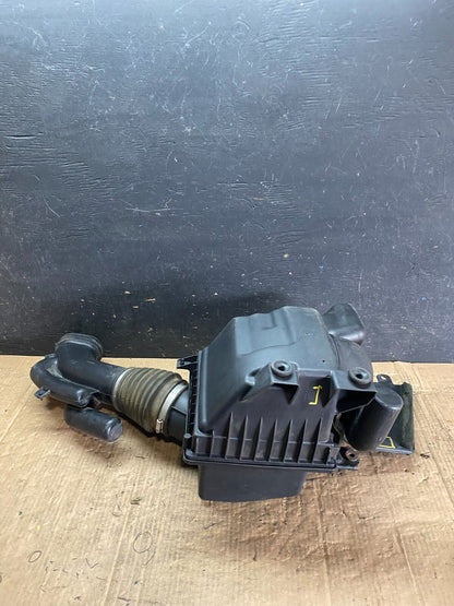 2011 to 2014 Dodge Avenger Chrysler 200 3.6L Air Cleaner Filter Box O3250 OEM DG4