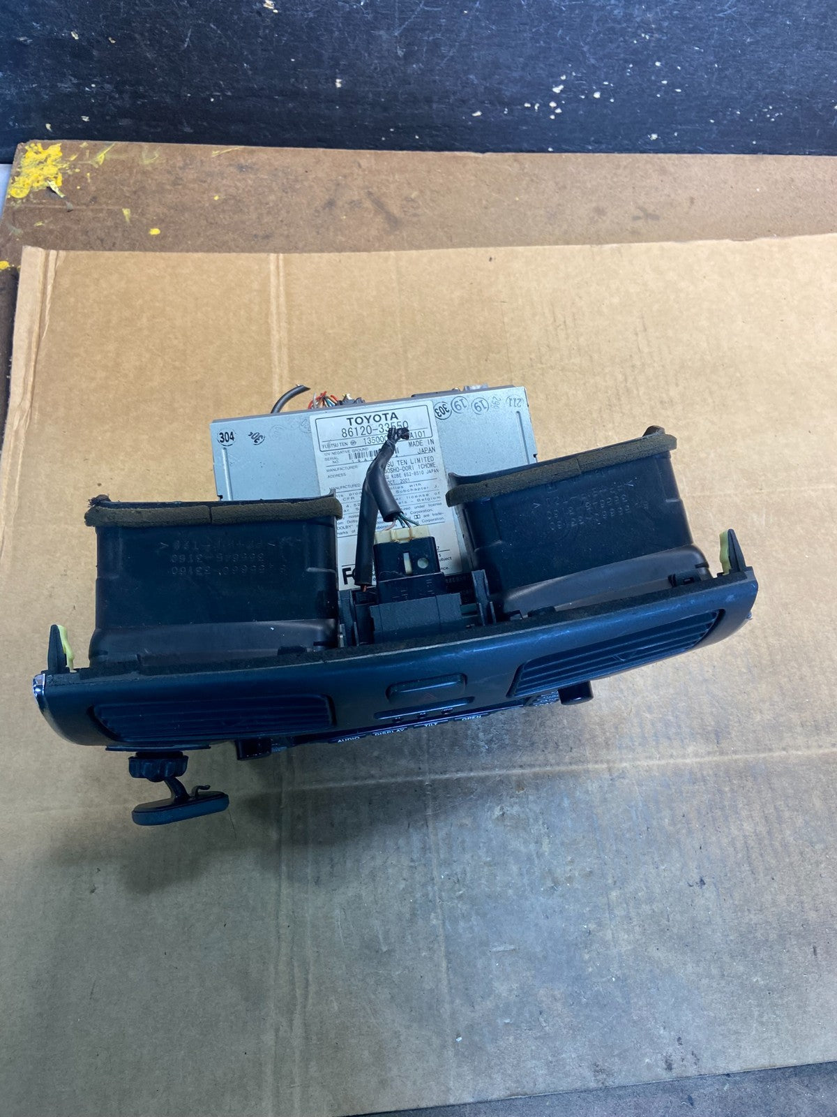 2002-2003 Lexus ES330 Es300 Radio Screen Display Air Vent Bezel OEM Y4003 DG1