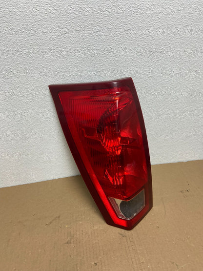 2002 to 2006 Cadillac Escalade EXT Left Driver LH Side Tail Light OEM AB6385 DW2