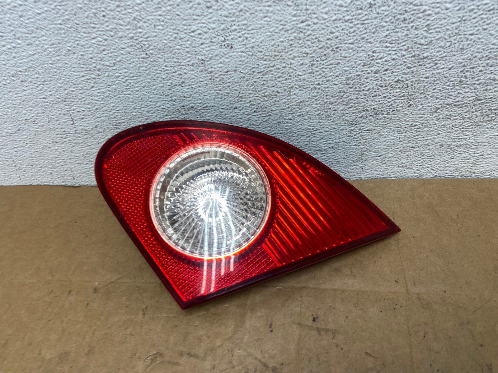 2003-2008 Toyota Corolla Inner Passenger Right RH Side Tail Light AD5149 LK1