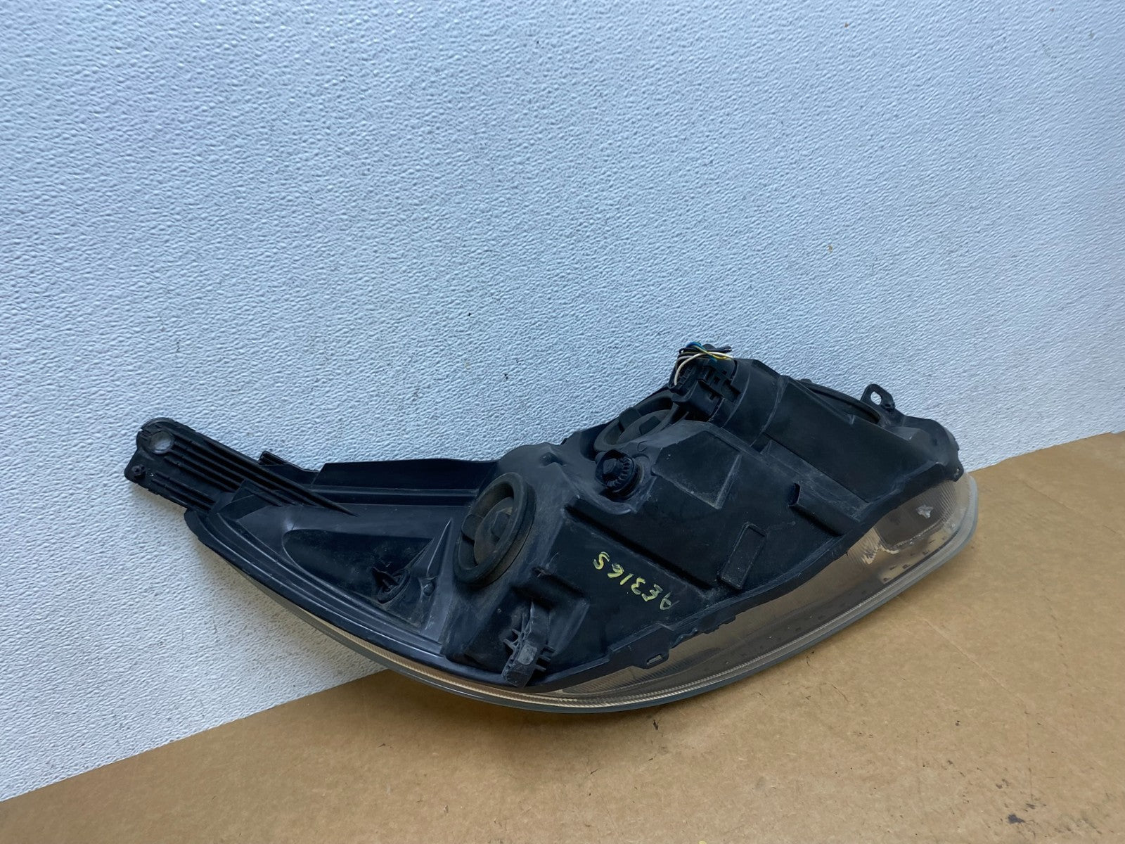 2015 to 2018 Ford Focus Left Driver LH Side Headlight AE3165 DW8
