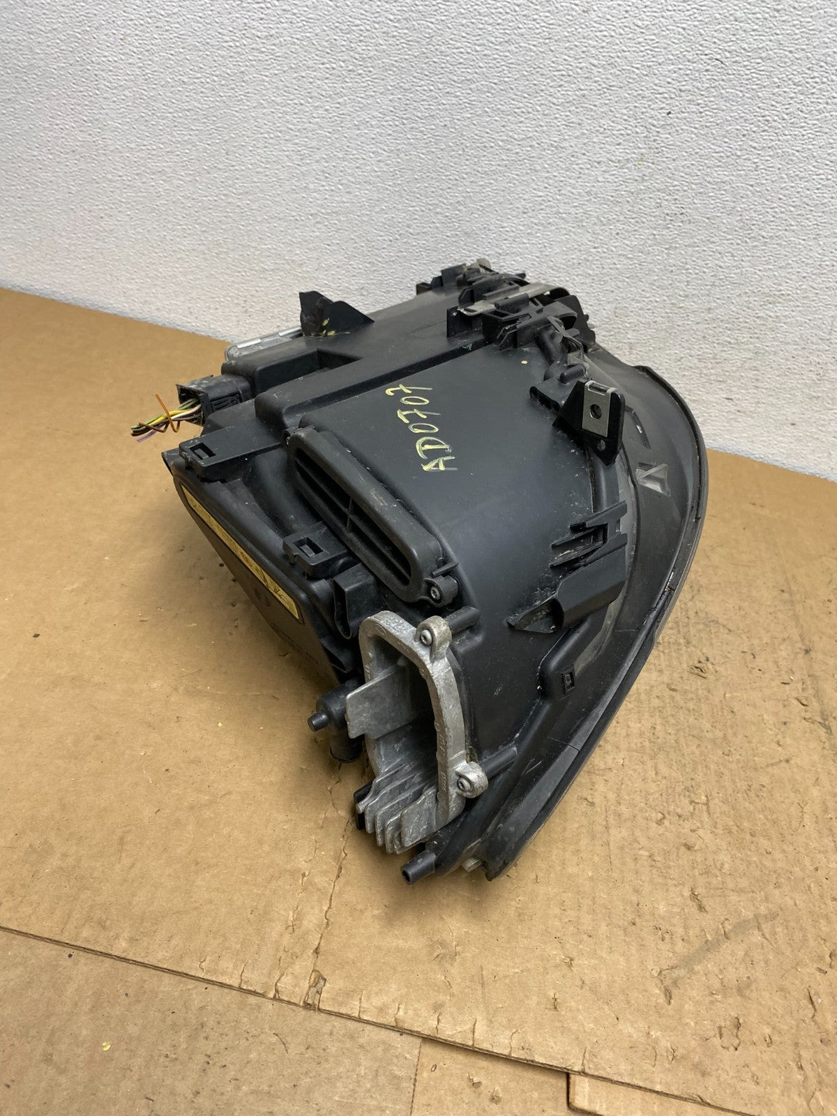 2009-2012 BMW 7-Series 740i 750i Left Driver LH Xenon HID Headlight AD07078