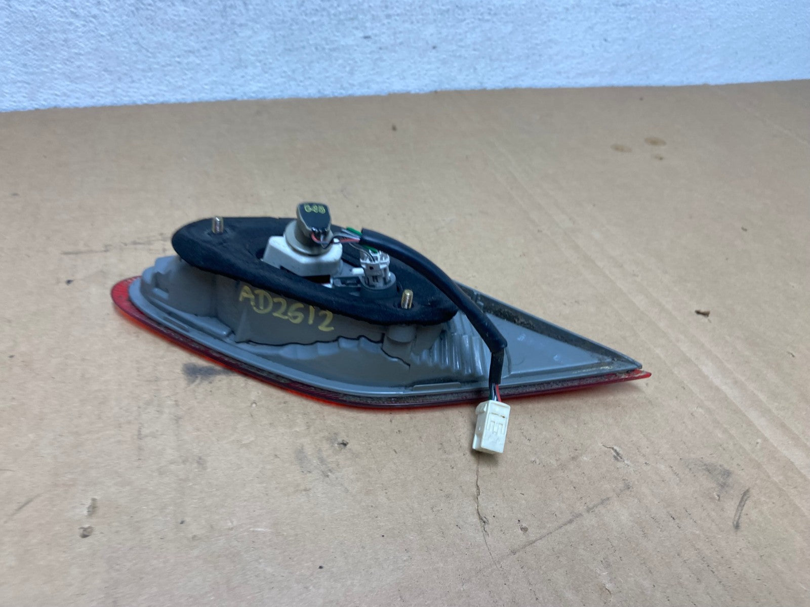 2008-2010 Toyota Avalon Right Passenger Side Tail Light Inner AD2612 LK5