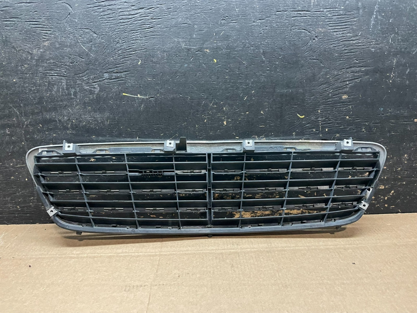 2001 to 2007 Mercedes C-Class Front Upper Grill Grille OEM Y9340 DG4