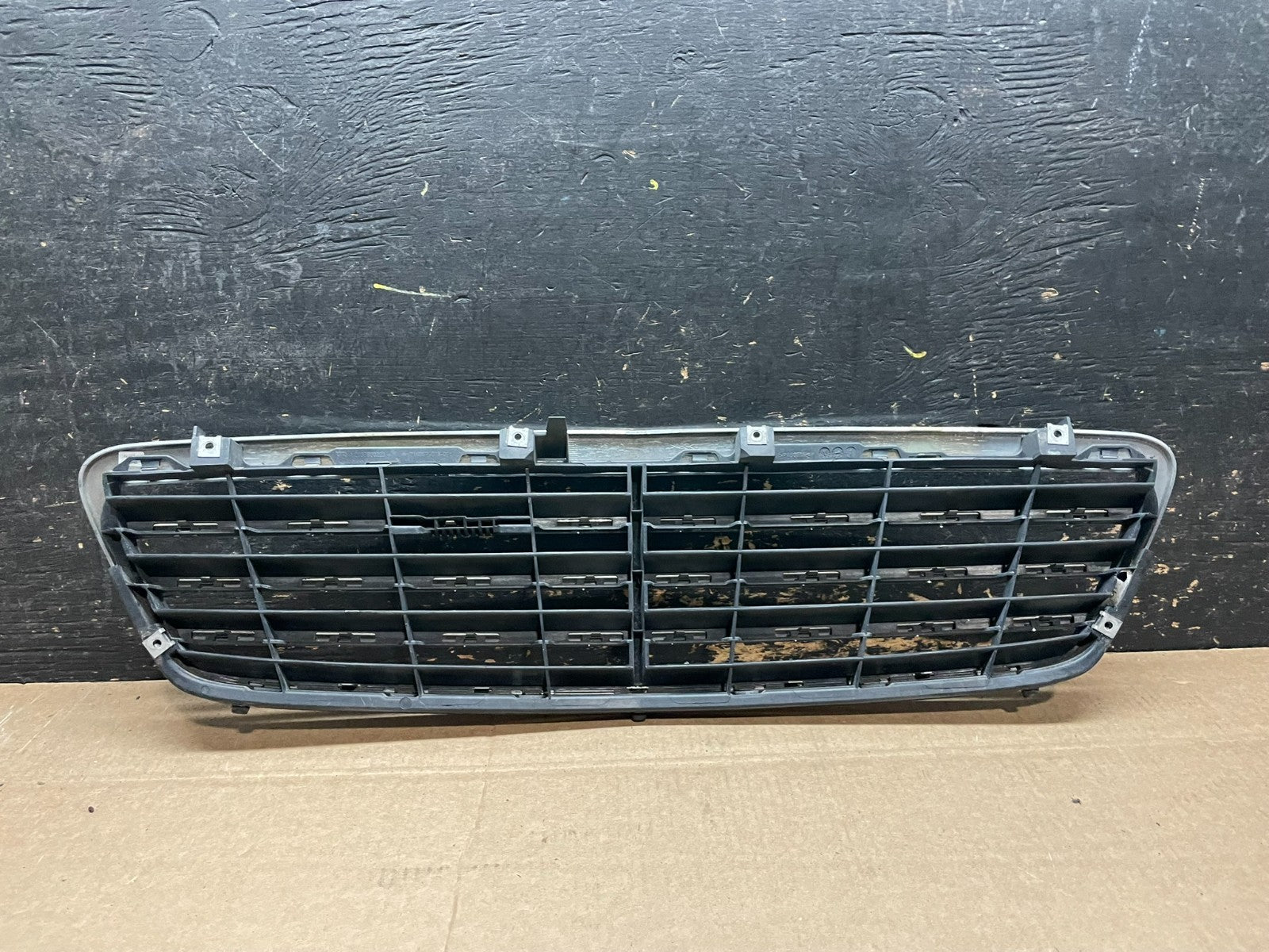 2001 to 2007 Mercedes C-Class Front Upper Grill Grille OEM Y9340 DG4
