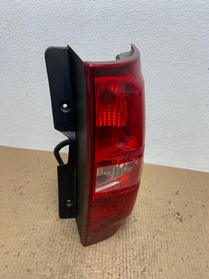 2008-2014 Chevrolet Tahoe Suburban Right Passenger Rh Tail Light Oem AC4182 LK2