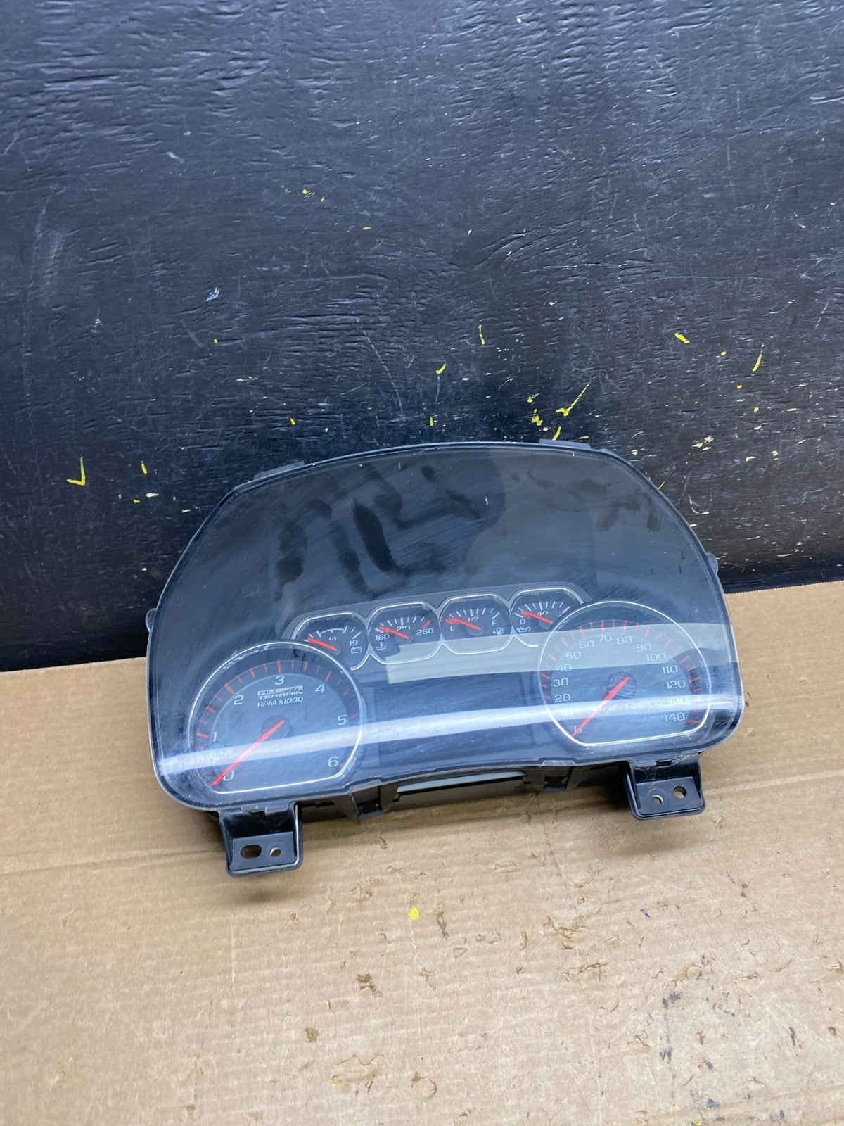 2007 to 2014 GMC Yukon Sierra Cluster Gauge Speedometer W9586 DG0
