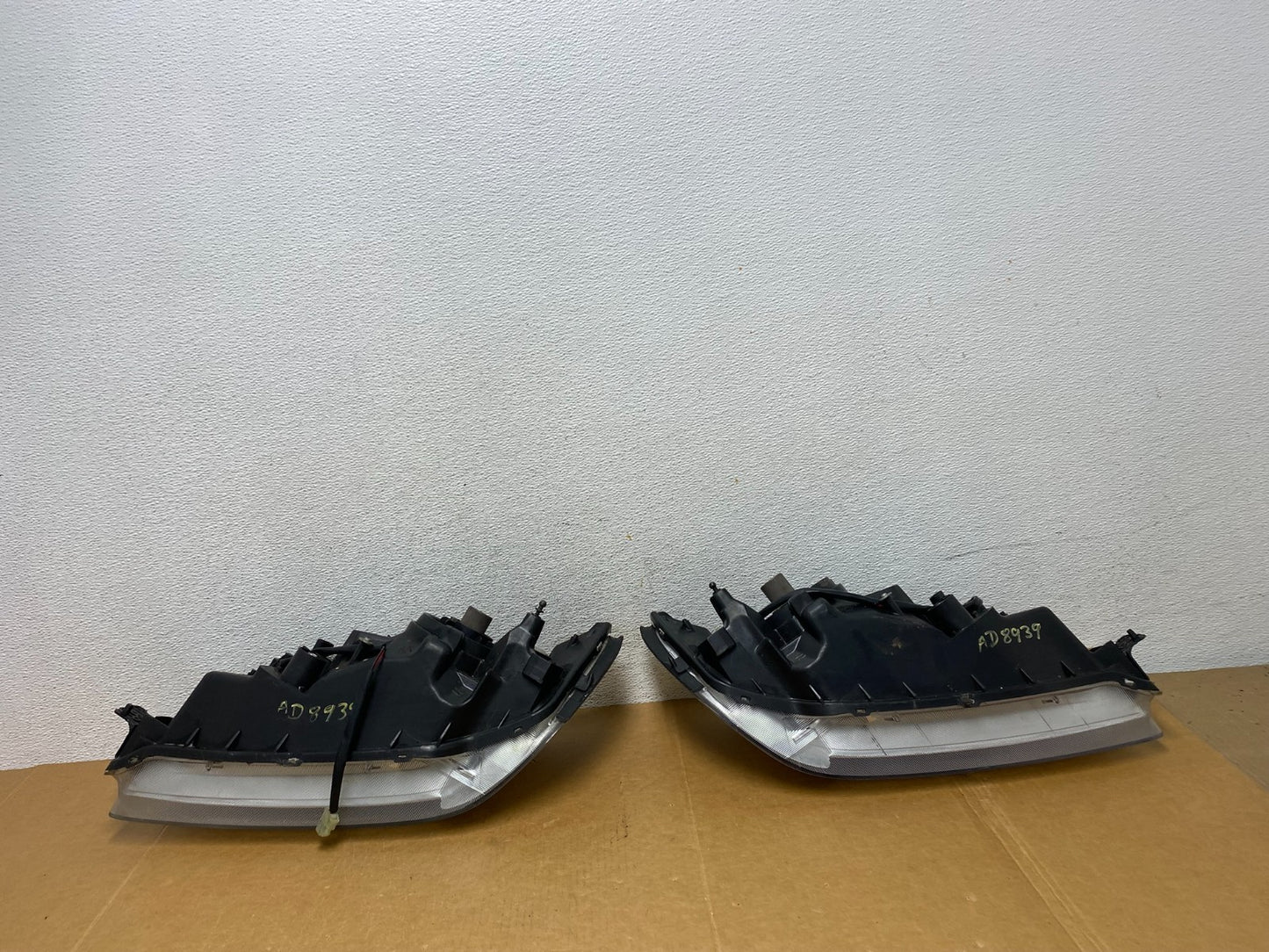 2002 - 2003 Mitsubishi Lancer Left+Right Side Headlights Halogen AD89398