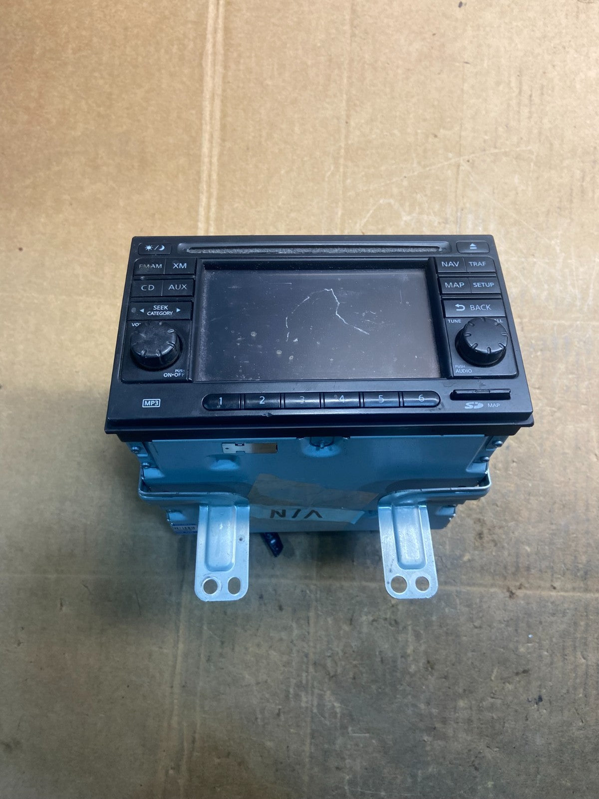 2011 to 2012 Nissan Rogue AM FM XM Radio CD Player Screen Receiver Y4050 DG6