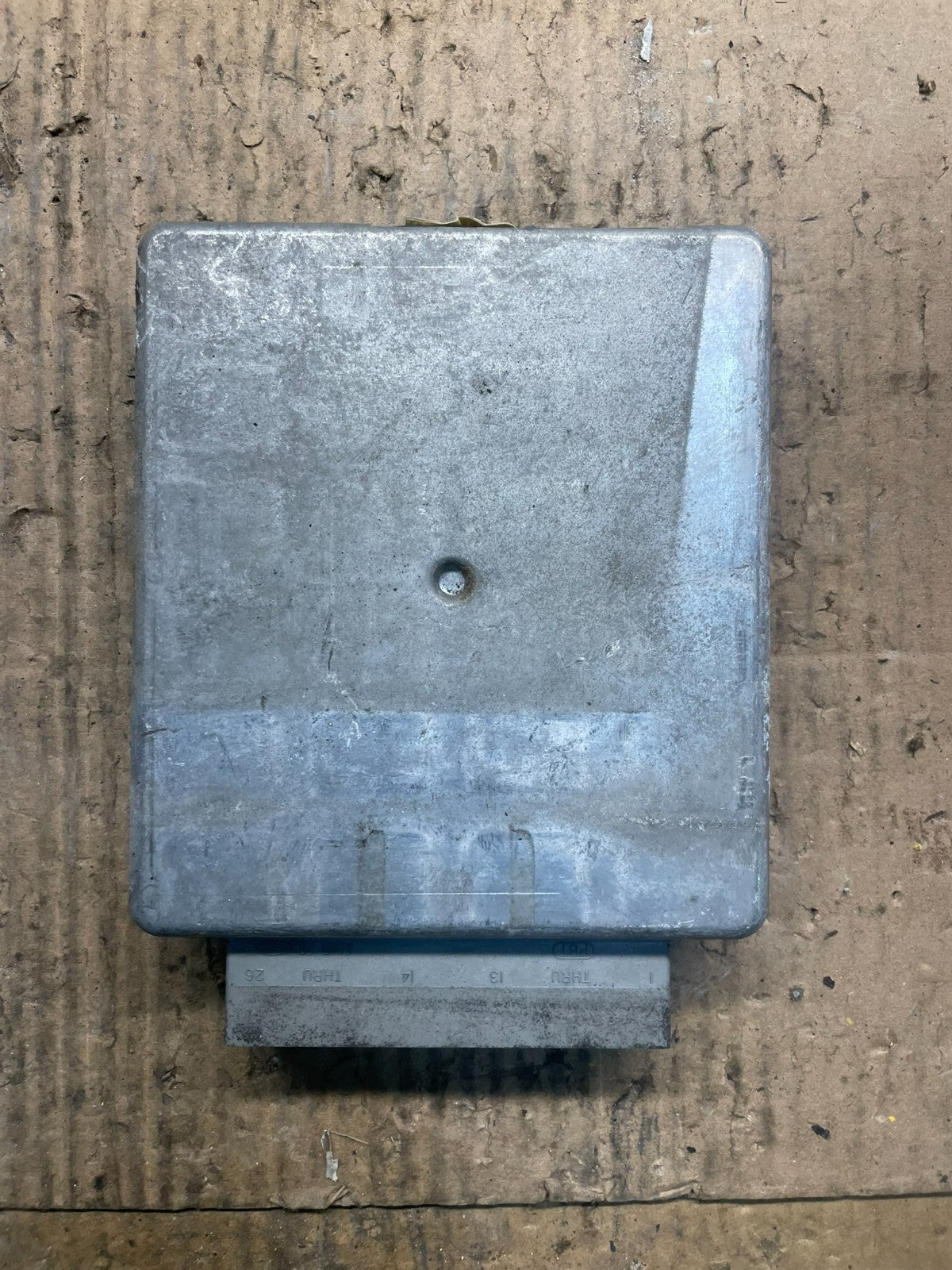 1998 Ford E-Series 5.4L Van Engine Control Module ECU f8uf-12a650-ud S4899 DG2