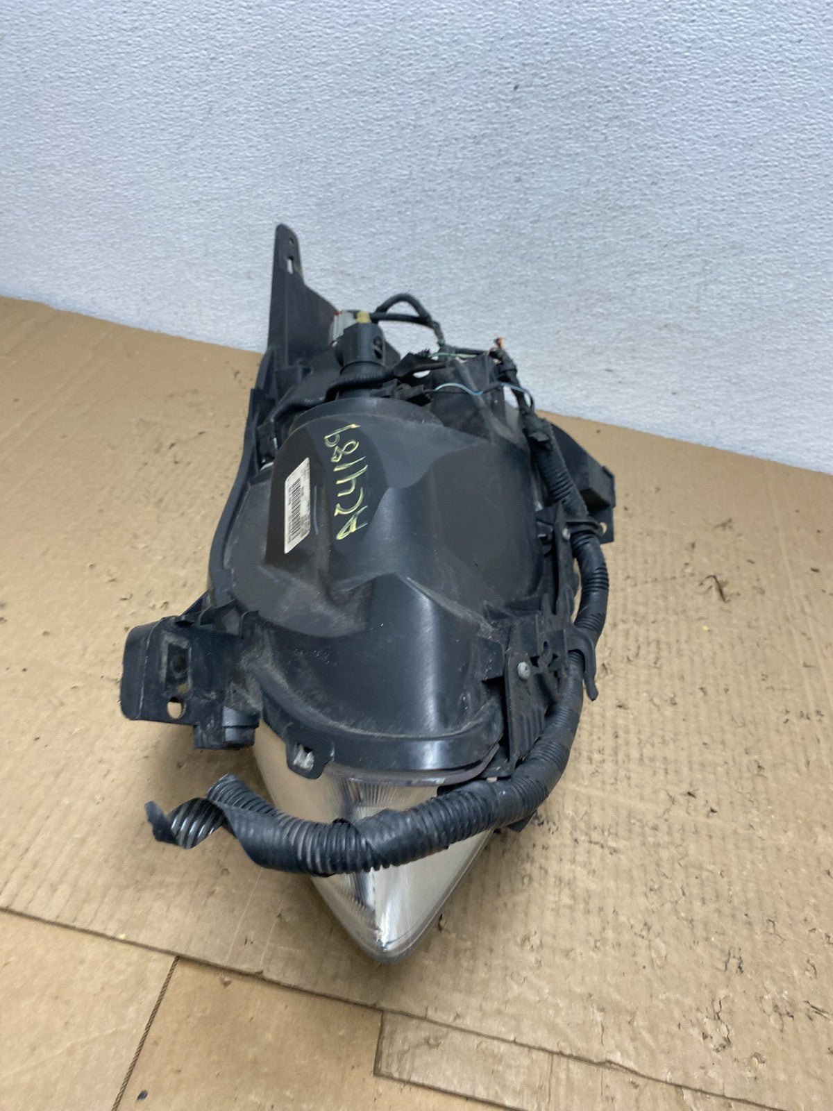Sedan 2010 2011 2012 Nissan Altima Headlight Right Passenger Rh OEM AC4189 DW9