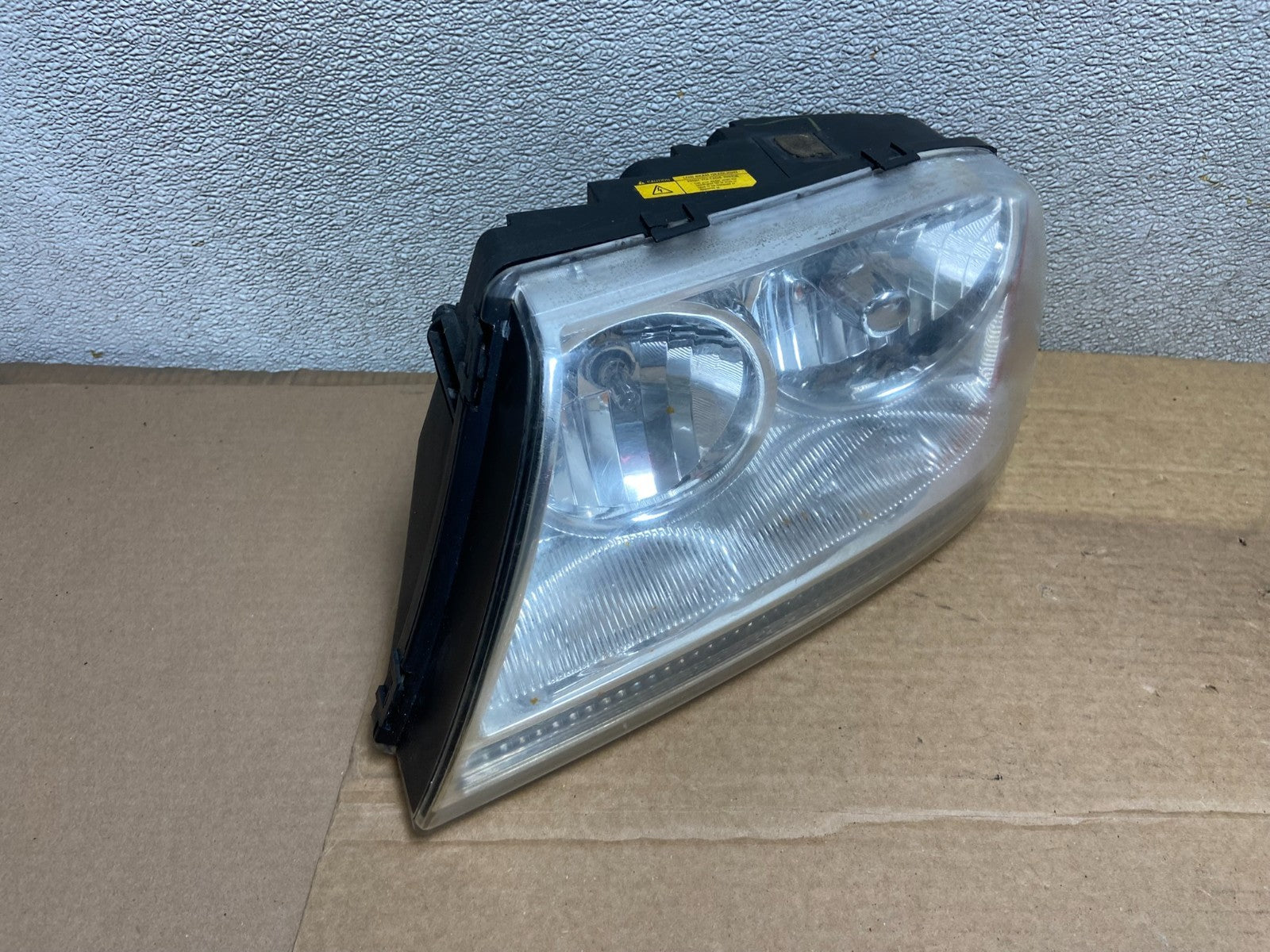2003 2004 2005 Lincoln Aviator Left Driver LH Halogen Headlight AB5120 DW2