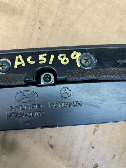 2007 to 2009 Hyundai Santa Fe Center Dashboard Radio Bezel Trim ac5189 DG7