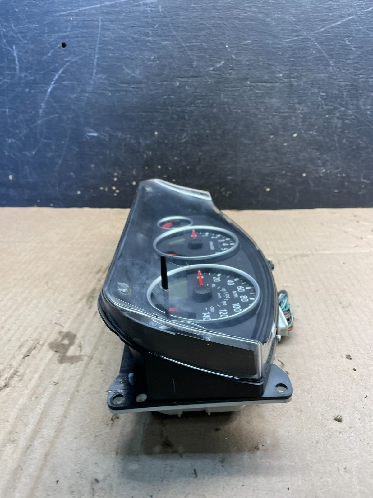 2005 to 2012 Nissan Pathfinder Xterra Frontier Speedometer Cluster Gauge T72643