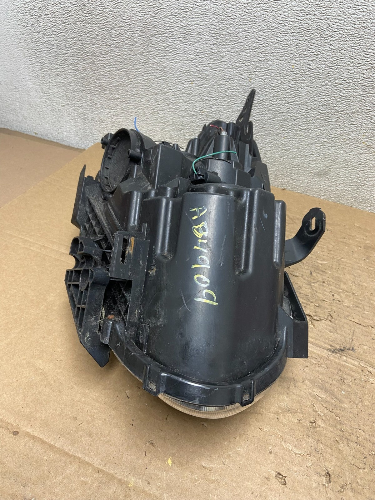 2008 to 2013 Nissan Rogue Left Driver LH Halogen Headlight Oem AB4909 DW7