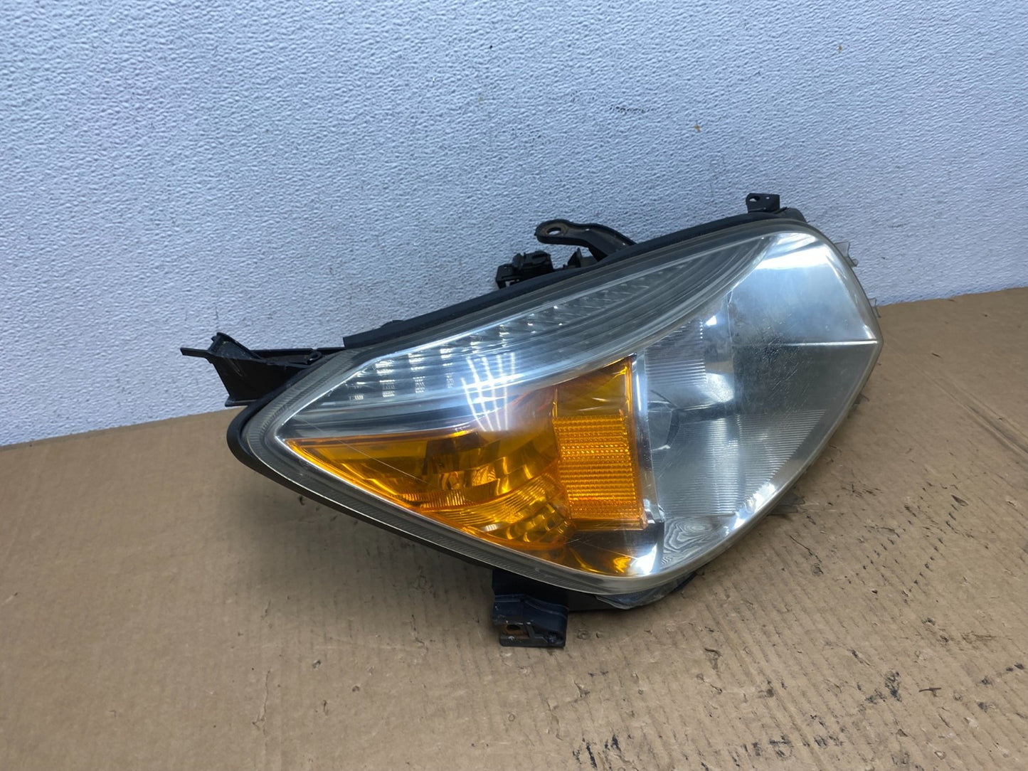 2006 2007 2008 Toyota Rav4 Right Passenger Rh Side Halogen Headlight AD10942