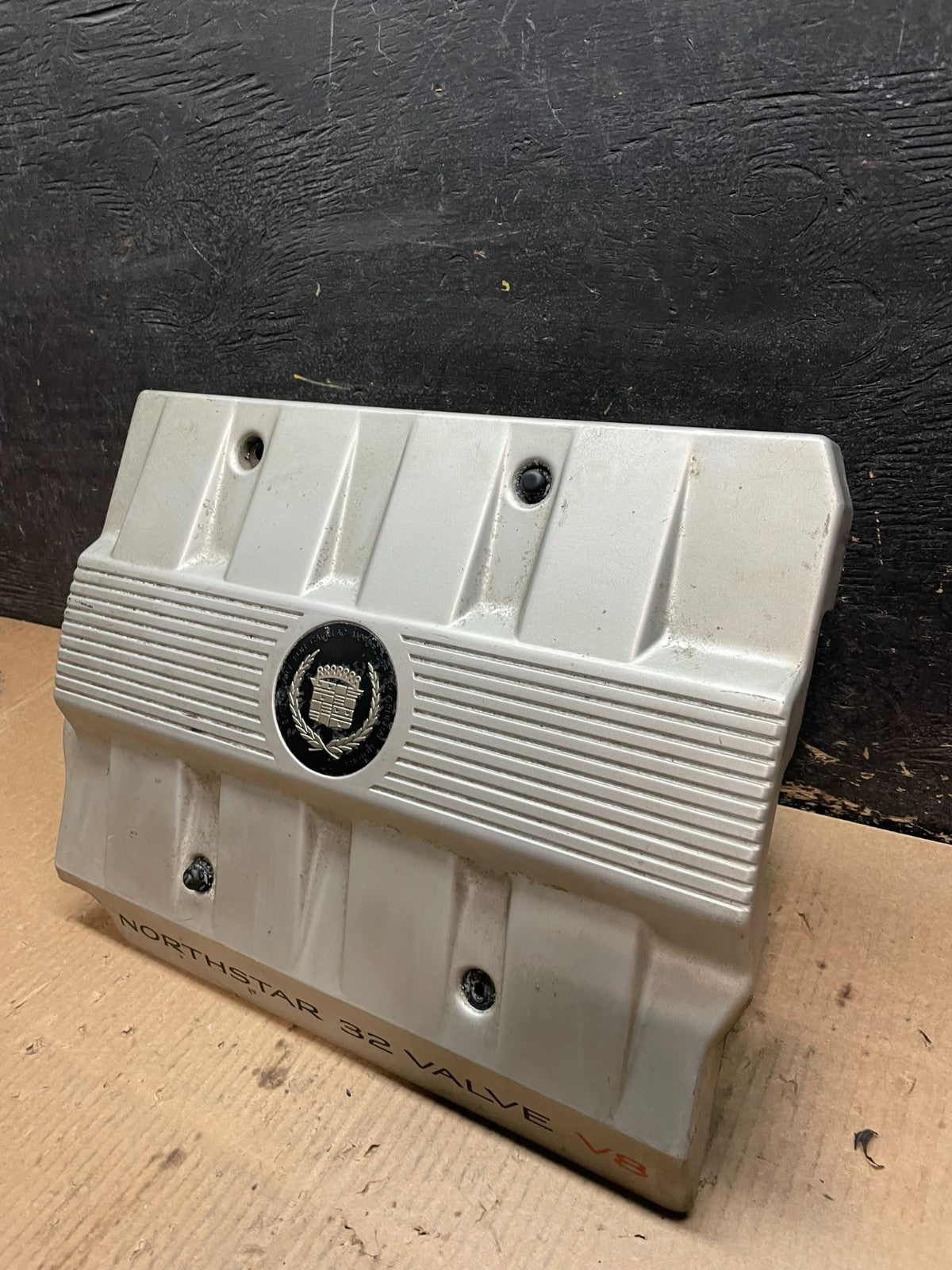 1996 1997 1998 Cadillac Deville Engine Cover OEM X9701 DG2