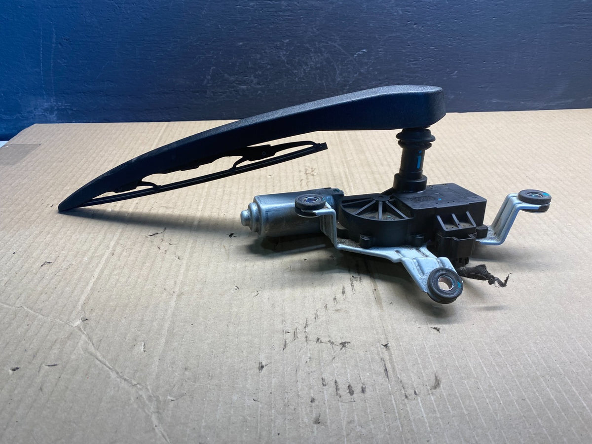 2010 to 2016 Cadillac SRX Rear Windshield Washer Wiper Motor AC0886 DG1