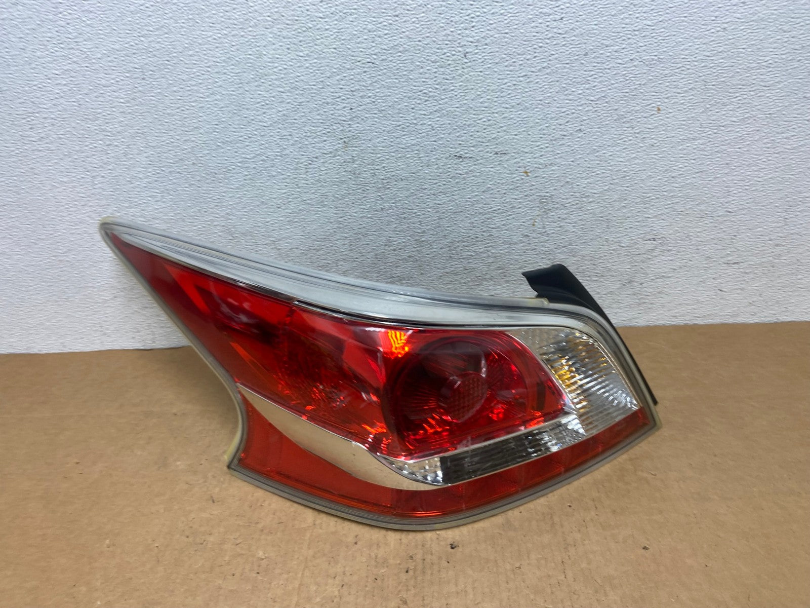 2013 2014 2015 Nissan Altima Left Driver LH Side Tail Light AD4617 LK0
