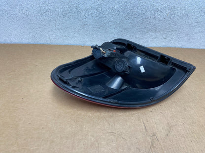 2004 - 2007 Dodge Grand Caravan Right Passenger Side Tail Light AD6054 DW6