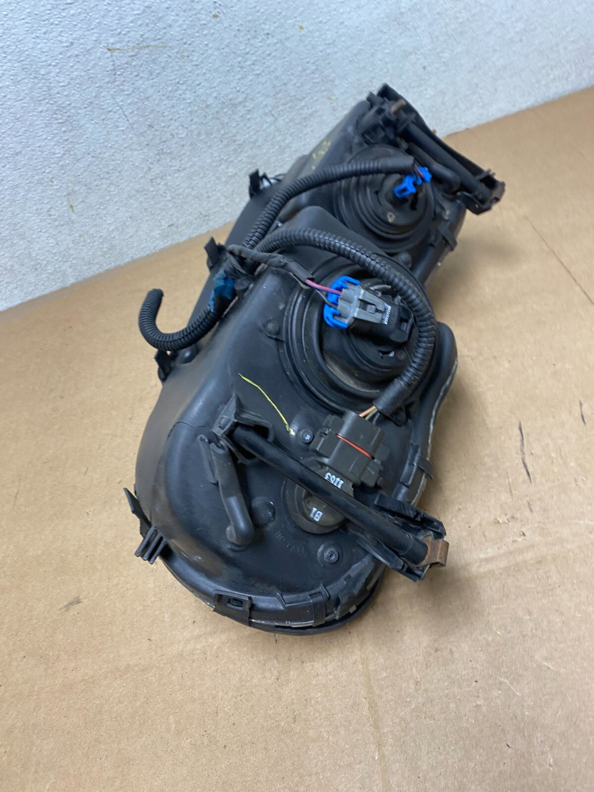 1999 to 2004 Chrysler LHS Right Passenger RH Side Halogen Headlight L2473 DW9