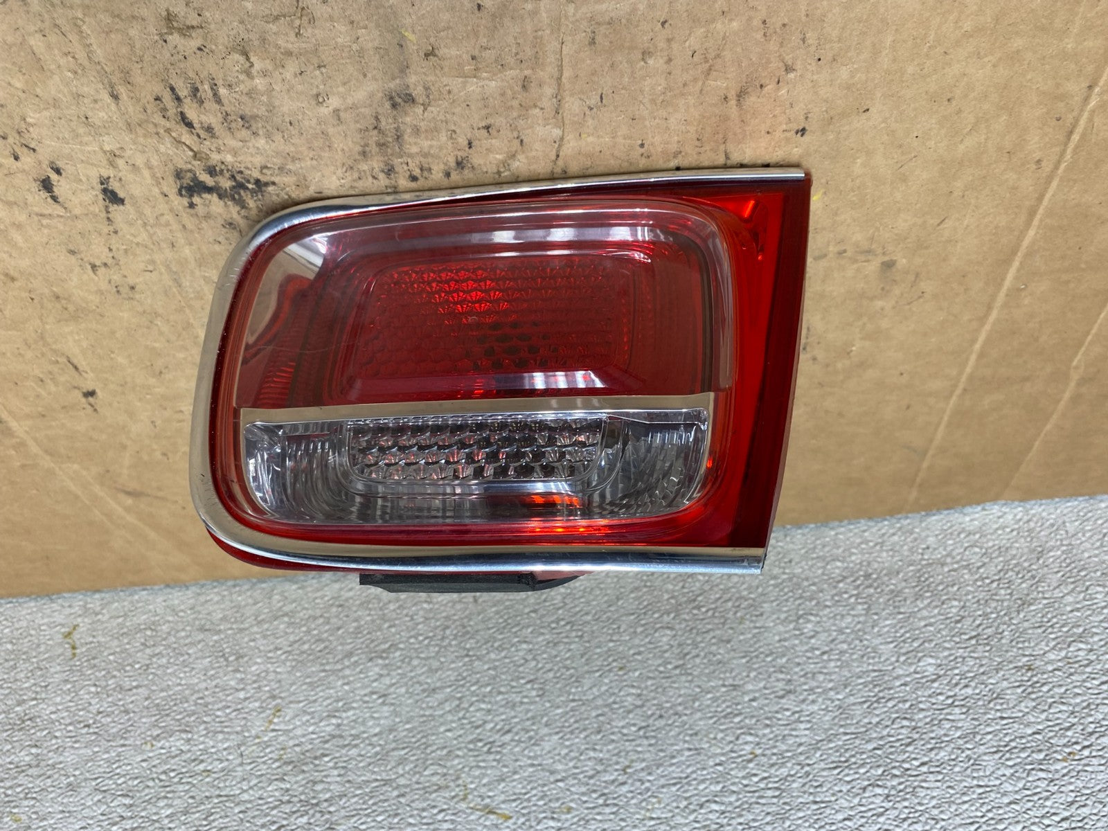 2013-2016 Chevrolet Malibu Right Passenger Rh Inner Tail Light Oem T3067 DW0