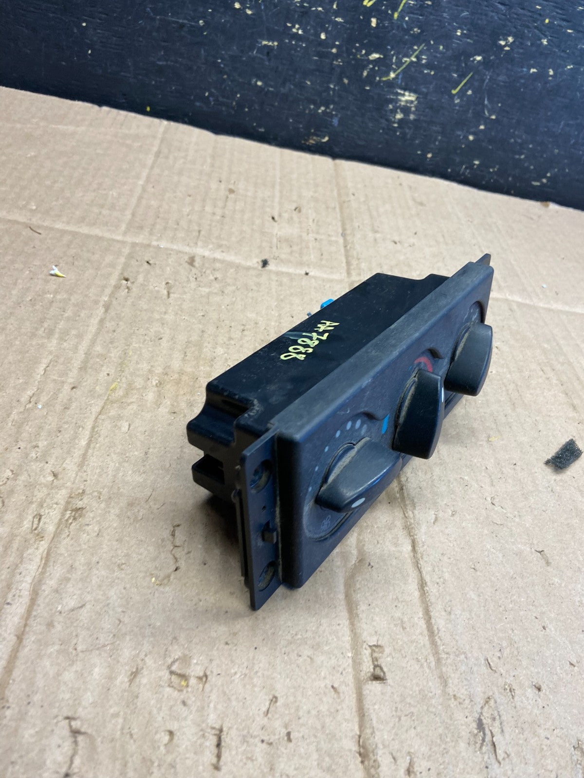2008-2012 International WorkStar 7300 Climate Control Heater Panel  AA7888 DG1