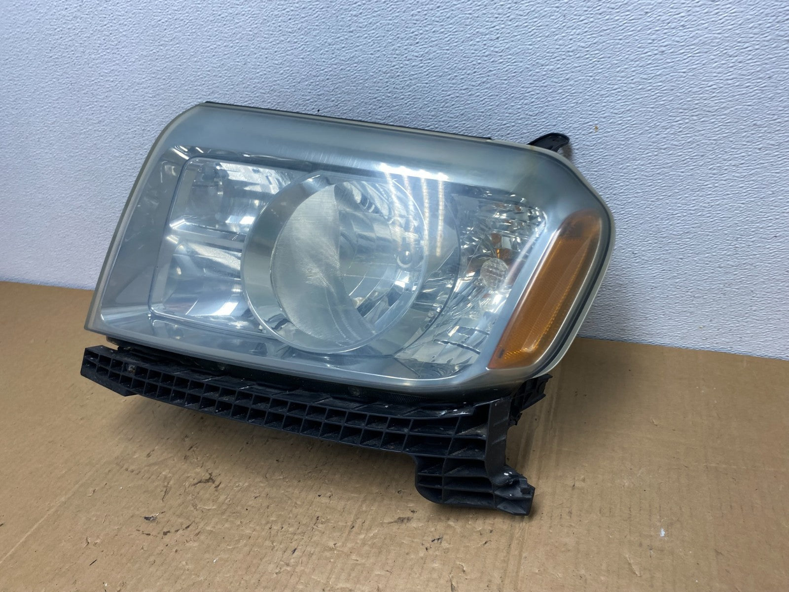 2009 2010 2011 Honda Pilot Left Driver LH Halogen Headlight AC7734 DW1