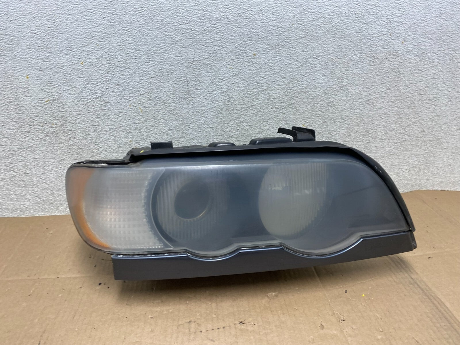 2000-2003 Bmw X5 E53 Headlight Right Passenger Rh Side Halogen G6691 DG10