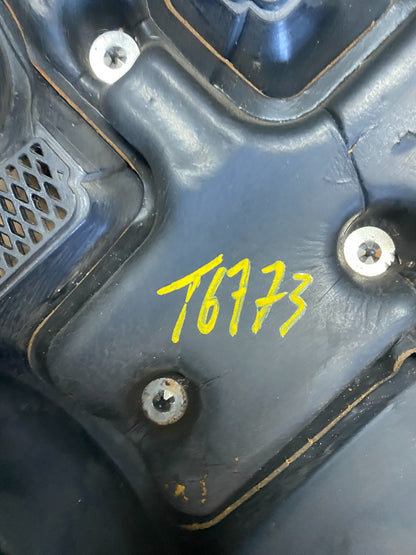 2006 to 2008 Kia Sedona V6 3.8L Engine Motor Cover t6773 DG9