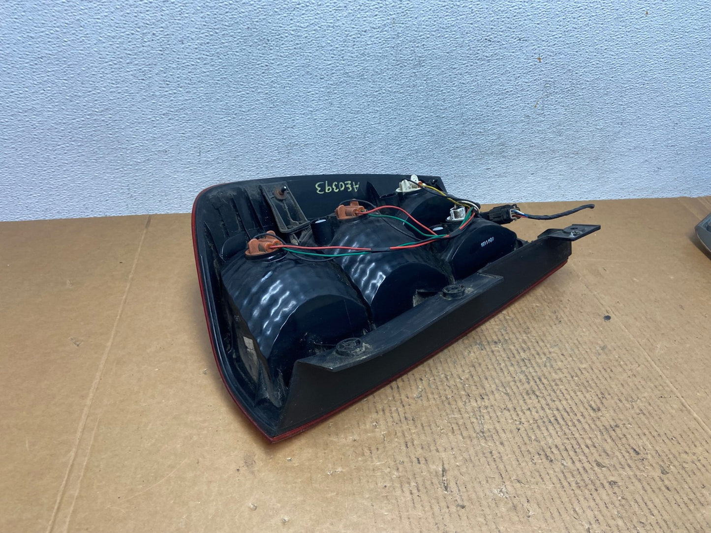 2007 to 2010 Hyundai Entourage Left Driver LH Side Tail Light AE0393 LK3