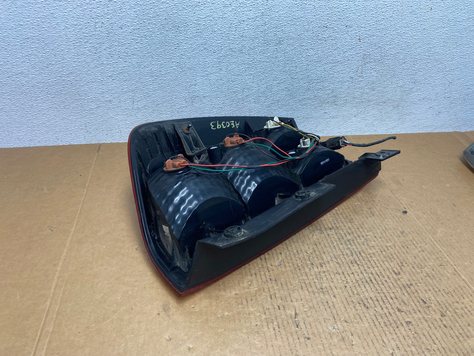 2007 to 2010 Hyundai Entourage Left Driver LH Side Tail Light AE0393 LK3