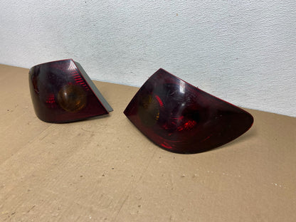 2003 to 2005 Toyota Corolla Left+Right Side Tail Lights AC5697 DW1