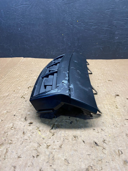 2012 2013 2014 Toyota Prius V Front Center Dash Air Vent G3915 DG13