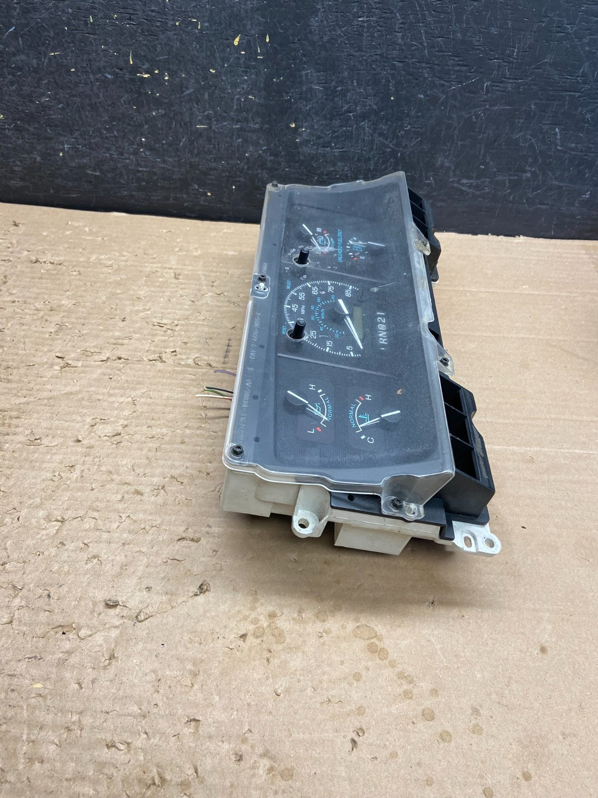 1992 to 1996 Ford F150 F-Series Bronco Speedometer Cluster Gauge ag8611 DG1