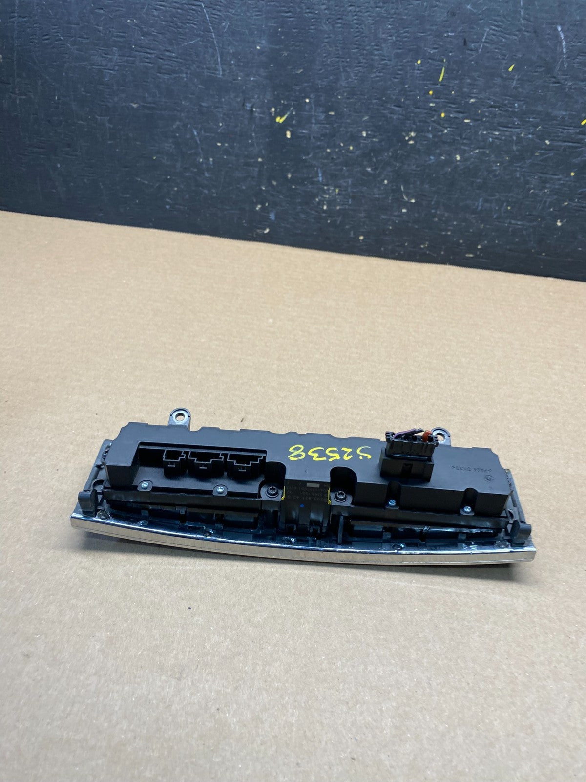 2005-2009 Mercedes W209 CLK350 CLK550 Door Lock ESP Hazard Control S2538 DG5