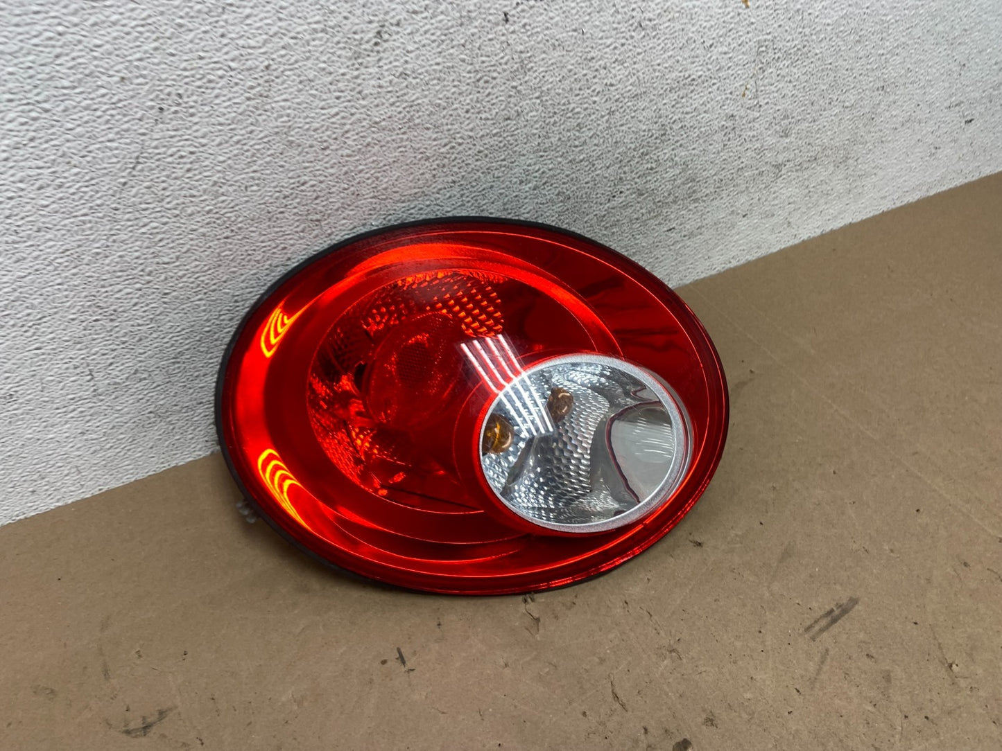 2006 - 2010 Volkswagen Beetle Left Driver LH Side Tail Light ae5997 DG2