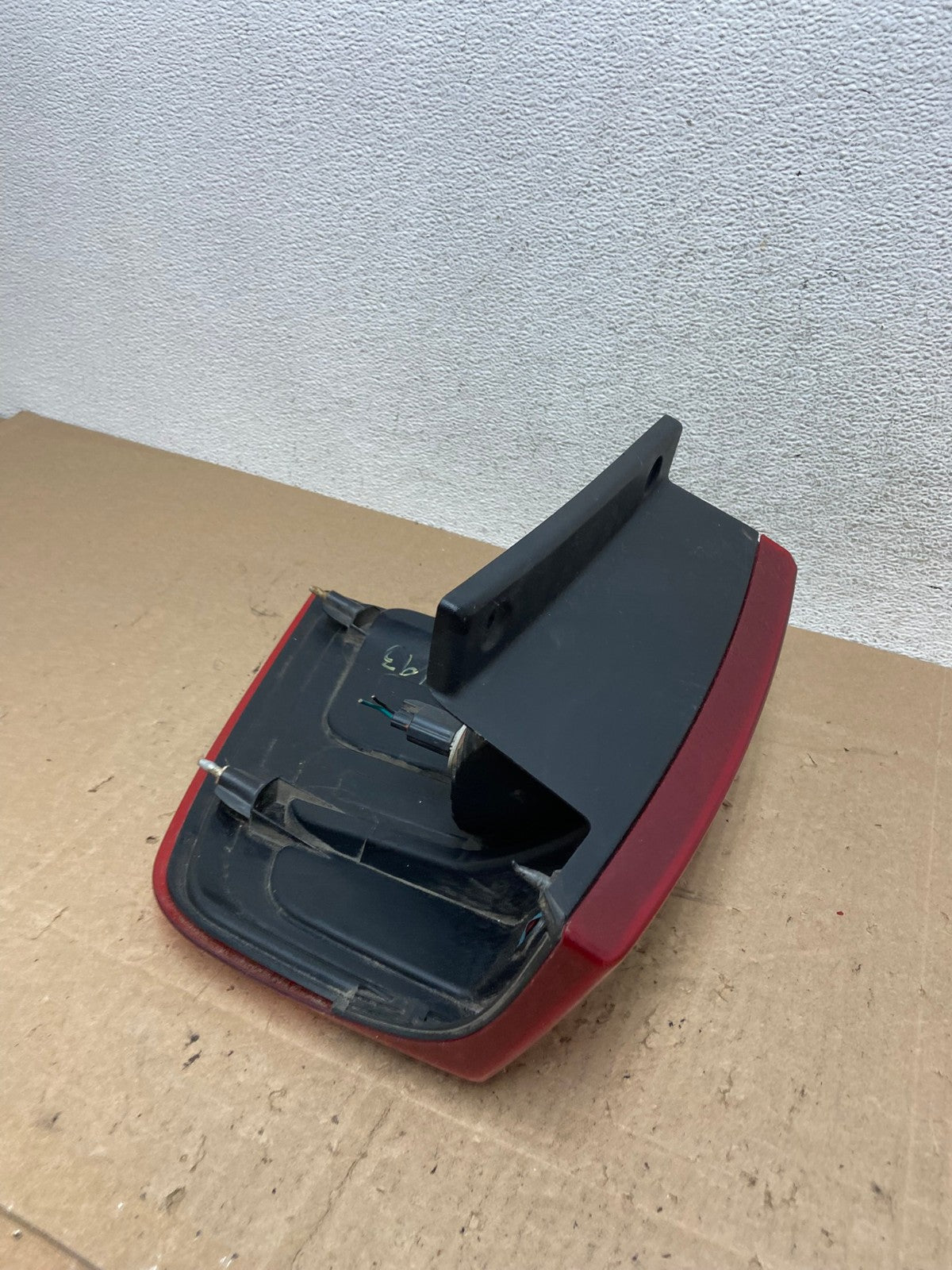 2007 to 2012 Ford Expedition Left Driver LH Side Tail light AE6493 LK7
