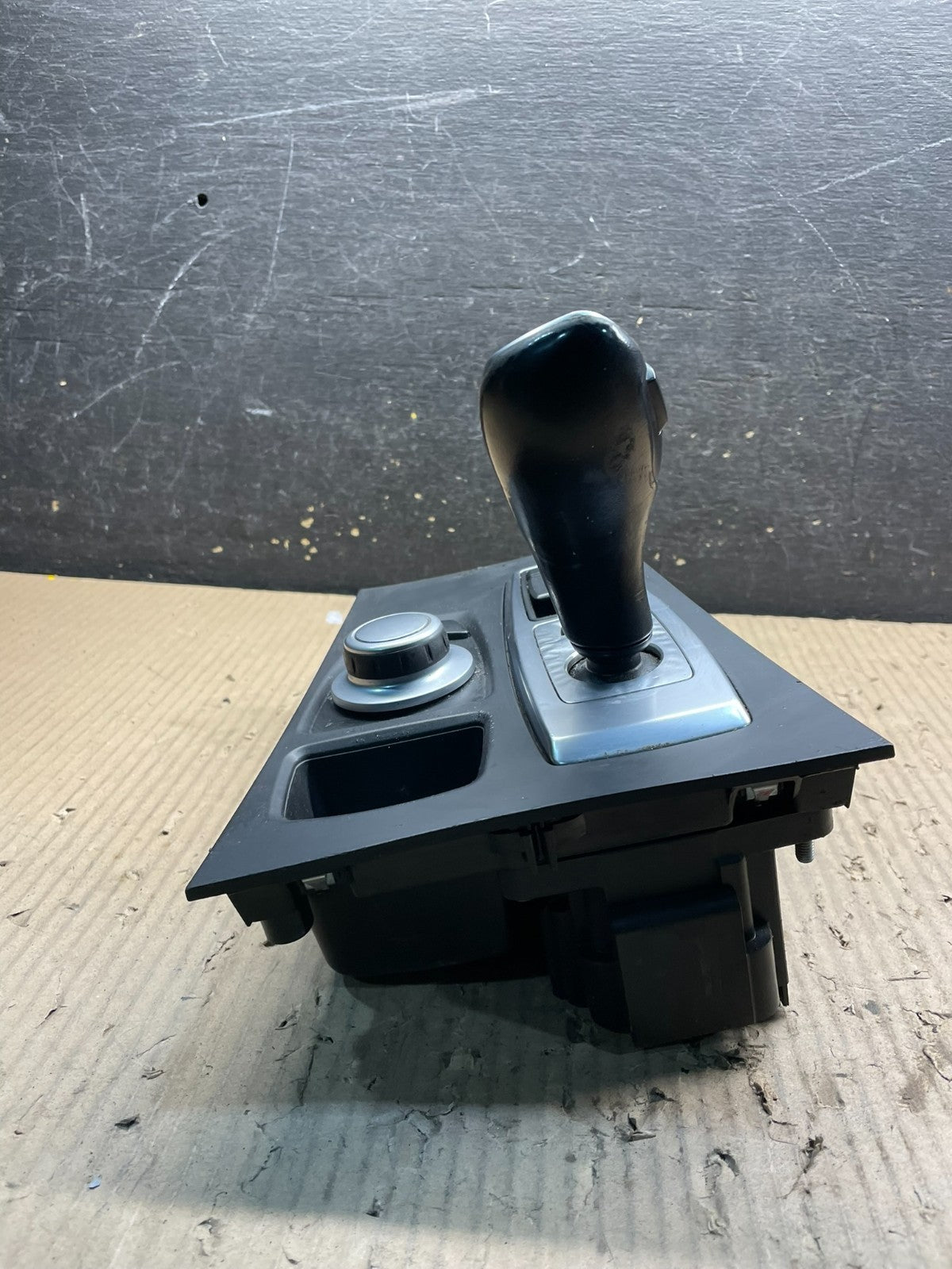 2007 to 2013 BMW X5 E70 Shift Shifter Selector Gear W/ Menu Switch  OEM X0922 DG3