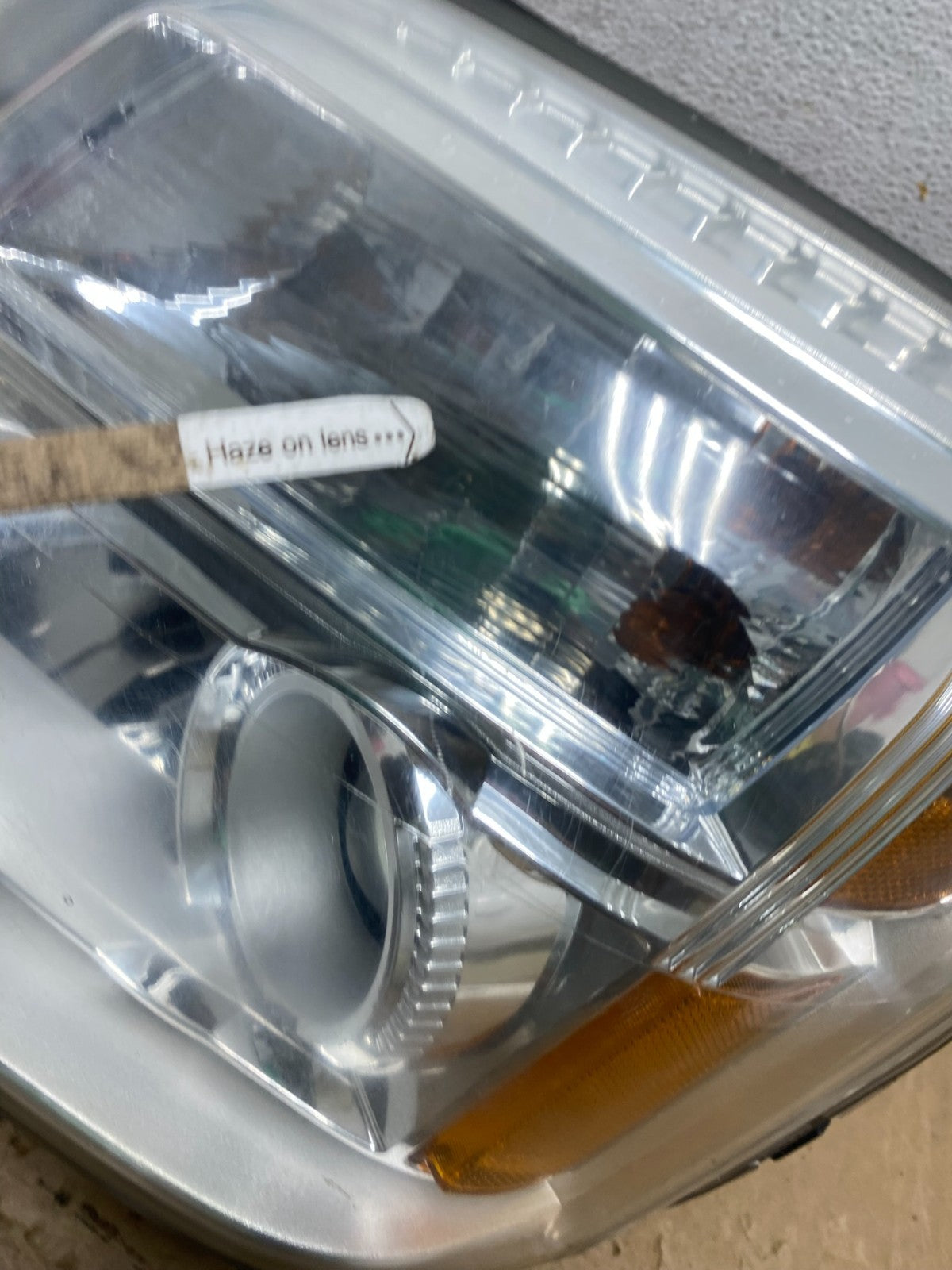 2010 to 2015 GMC Terrain Halogen Left Driver Lh Side Headlight AG1330 DW4