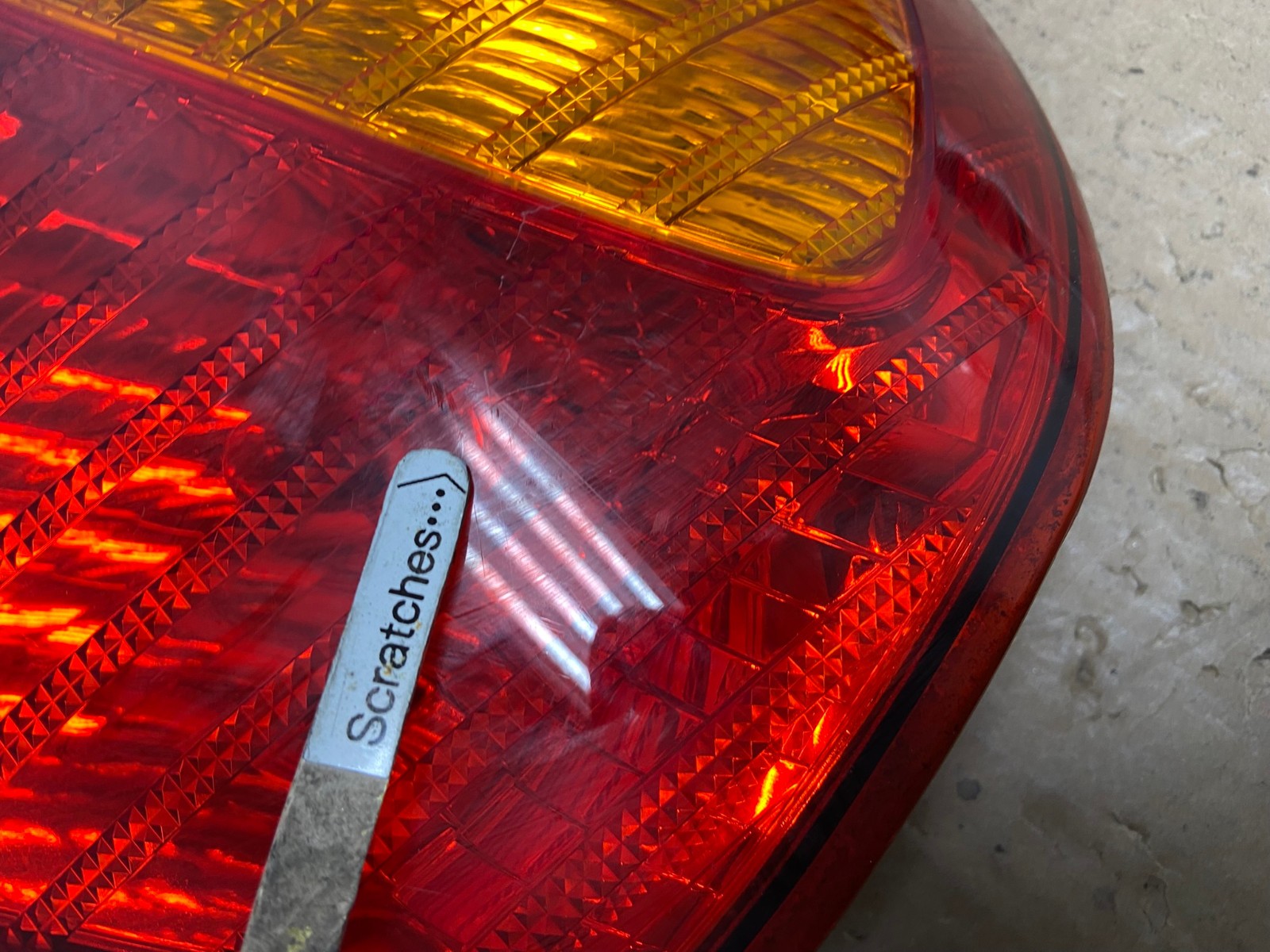 2000 2001 2002 Toyota Avalon Left Driver Side Tail Light AC7191 LK3