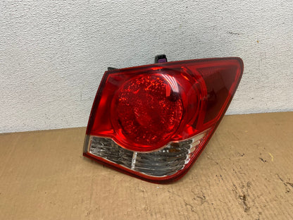 2011 2012 2013 2014 Chevrolet Cruze Right Passinger RH Side Tail Light AD1160 LK0