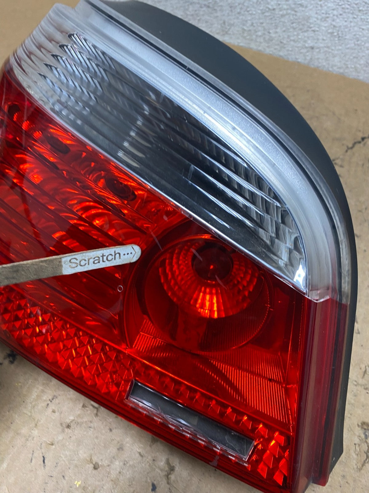 2004 -  2007 BMW 5 Series E60 Left Driver LH Side Tail Light OEM Q8747 DW4