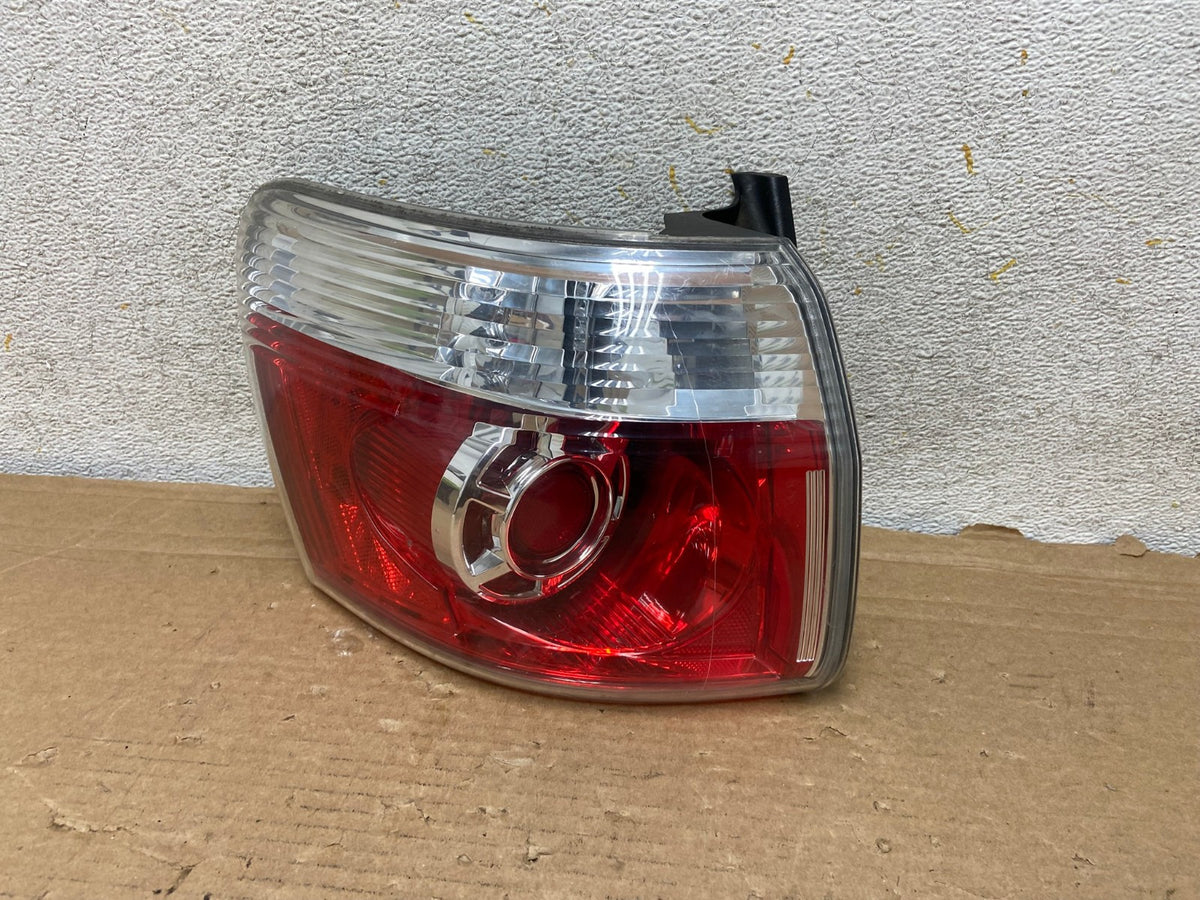 2007 to 2012 GMC Acadia Tail Light Left Side Driver Lh AH8868 LK0