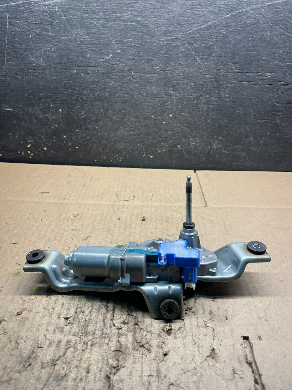 2008 to 2014 Subaru Impreza Hatchback Rear Wiper Motor V9207 PS3