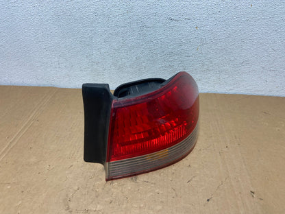 2001 to 2002 Honda Accord Sedan 4door Right Passenger Tail Light AD3111 LK2