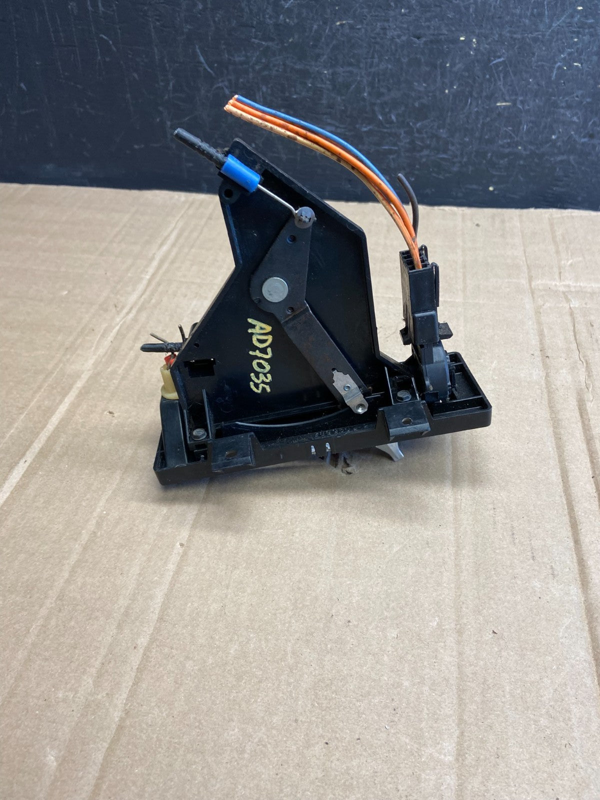 1978 to 1996 GMC 3500 VAN Temperature Control Without AC AD70353