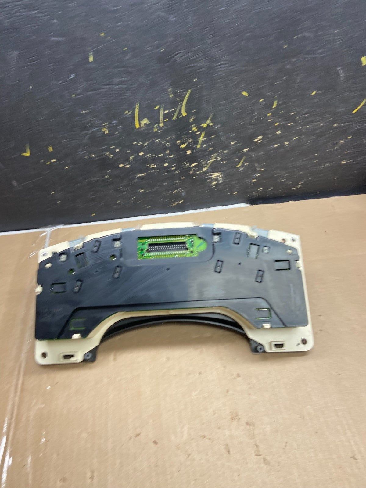 2001 to 2002 Chevrolet Express Speedometer Cluster Gauge OEM AB1925 DG4